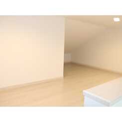 ラ・フロール鶴巻南のサムネイル