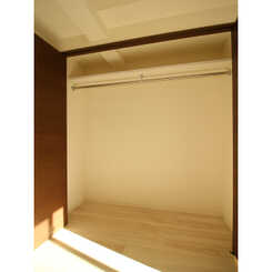 プレール・ドゥーク学芸大学のサムネイル