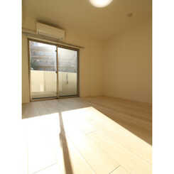 プレール・ドゥーク学芸大学のサムネイル