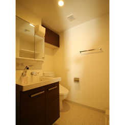 プレール・ドゥーク学芸大学のサムネイル