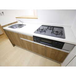 アムール Moonのサムネイル