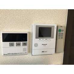 リーブル　エレナのサムネイル