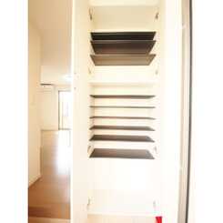 コンフォーレ六実のサムネイル