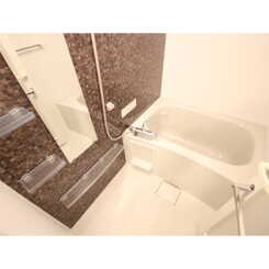 プレール・ドゥーク三軒茶屋のサムネイル