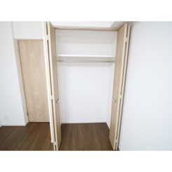 プレール・ドゥーク三軒茶屋のサムネイル