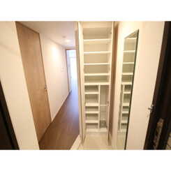 プレール・ドゥーク三軒茶屋のサムネイル