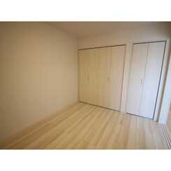 デュラカーサ 小山のサムネイル