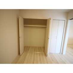 デュラカーサ 小山のサムネイル