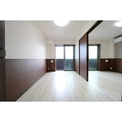 アンプルールフェール　エタン　セルマン昆陽のサムネイル