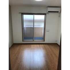 デュラカーサ・ルシア 鳥羽街道のサムネイル