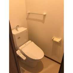 デュラカーサ・ルシア 鳥羽街道のサムネイル