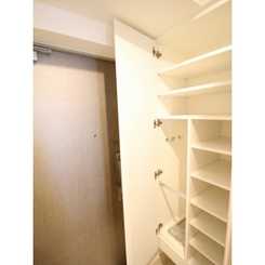 プレール・ドゥーク世田谷代田のサムネイル