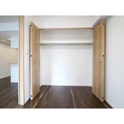 プレール・ドゥーク浅草Ⅳのサムネイル