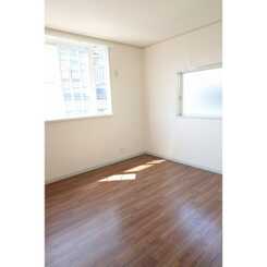 シャルム　ホワイトのサムネイル