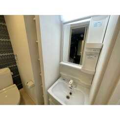 新子安レジデンスのサムネイル