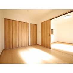 アムール 石田のサムネイル