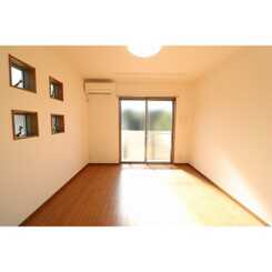 クレールホルムのサムネイル