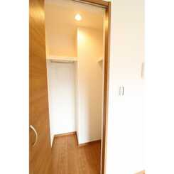 クレールホルムのサムネイル