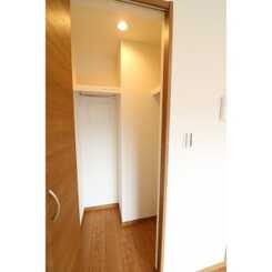 クレールホルムのサムネイル