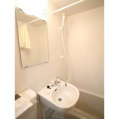 ADIK谷在家のサムネイル