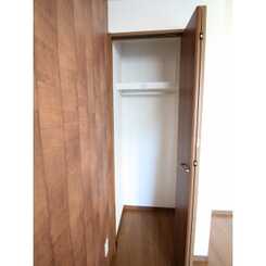 ADIK谷在家のサムネイル