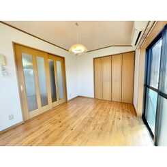 テンダーハウスのサムネイル