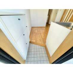 テンダーハウスのサムネイル