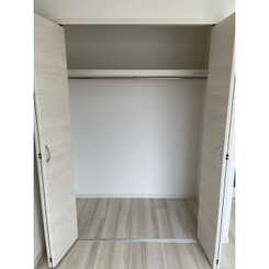 チェリー栄のサムネイル