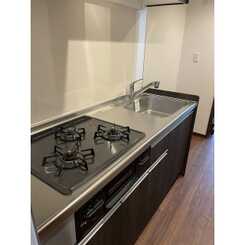 ルナ・戸田のサムネイル