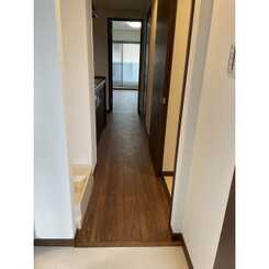 ルナ・戸田のサムネイル