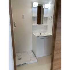 アムールトロワIshibashiのサムネイル