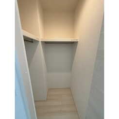 クレール　パインツリーのサムネイル