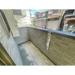 Shiningのサムネイル