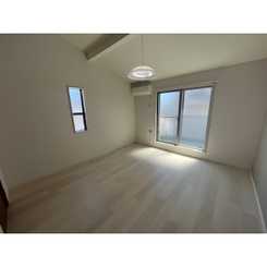 ラ・アンブルのサムネイル