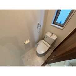 ラ・アンブルのサムネイル