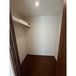 ラ・アンブルのサムネイル