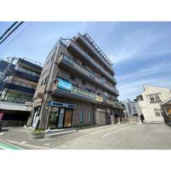 吉永ビル鼓ケ滝駅前