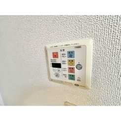 White Wingのサムネイル