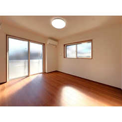 アムール　アピスのサムネイル