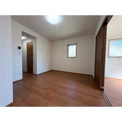 アムール　アピスのサムネイル