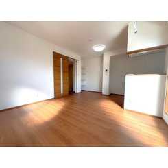 アムール　アピスのサムネイル