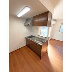 アムール　アピスのサムネイル