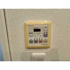 クレストフォルム横浜鶴見ディアガーデンのサムネイル