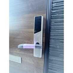 ラフィーネ三ツ沢南町のサムネイル