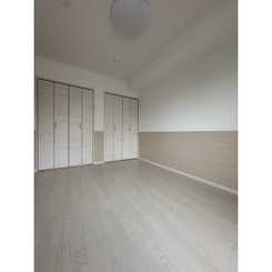 La　Libeｌｌule　二本榎のサムネイル