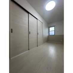 La　Libeｌｌule　二本榎のサムネイル