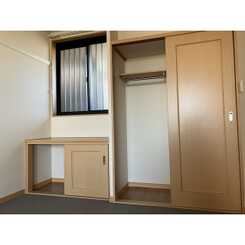 N KOMATUYAのサムネイル