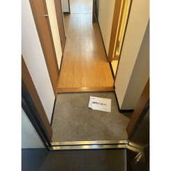 Merciのサムネイル