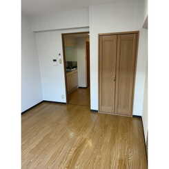 Merciのサムネイル