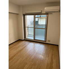 Merciのサムネイル